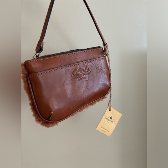 Patricia Nash Laser Cut Sherpa Piedmont wristlet - Picture 2 of 3